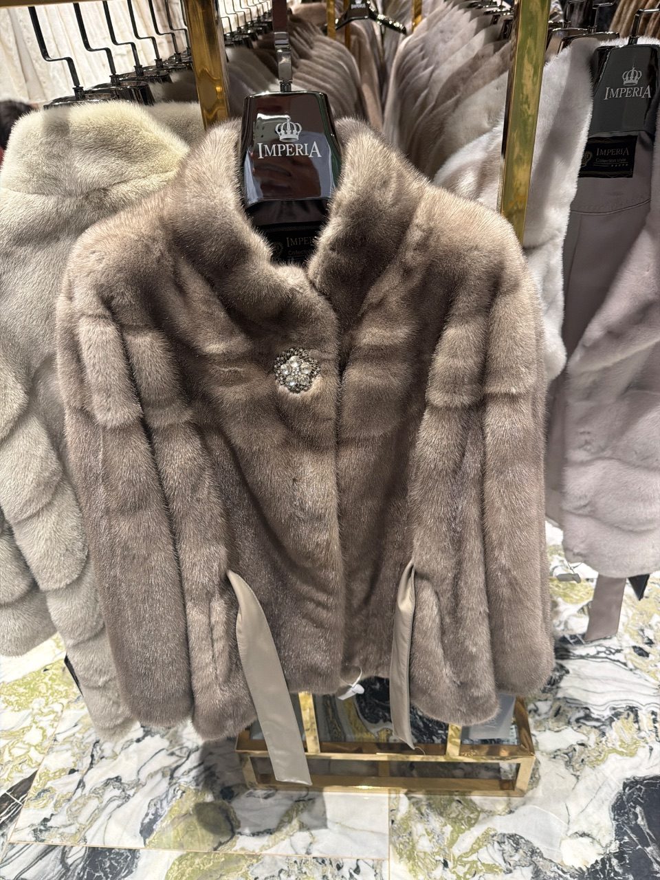 stoyka yoqa belboli fason