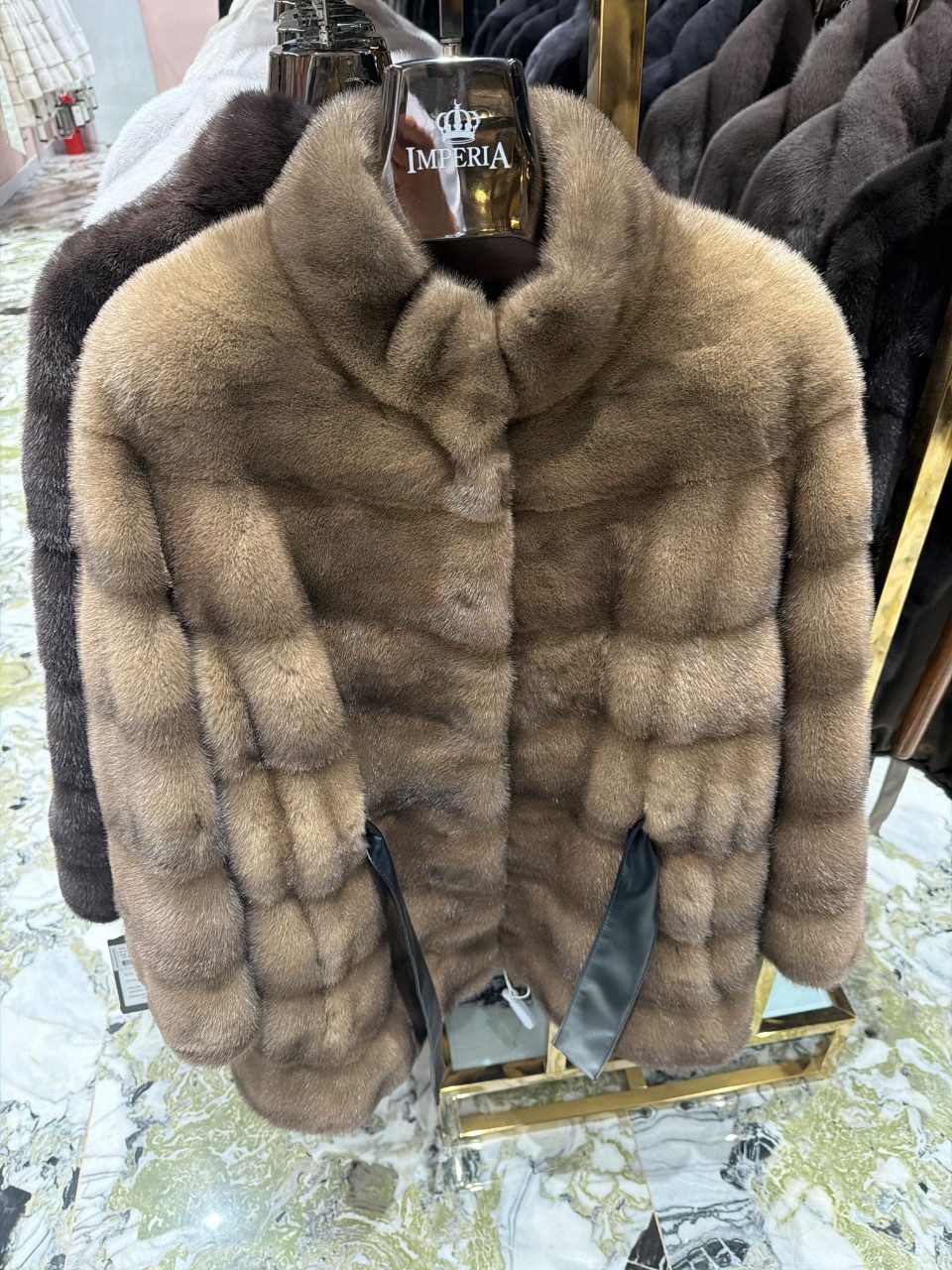 Stoyka yoqa paperichniy